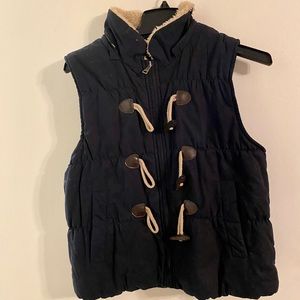 NWT Coffee shop navy toggle vest with hood Large